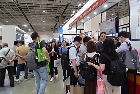 台灣國際智慧能源週及台灣國際淨零永續展 秀零碳商機 掀參觀人