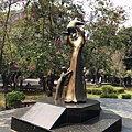 IMG_6148 文化中心 母子銅像雕塑