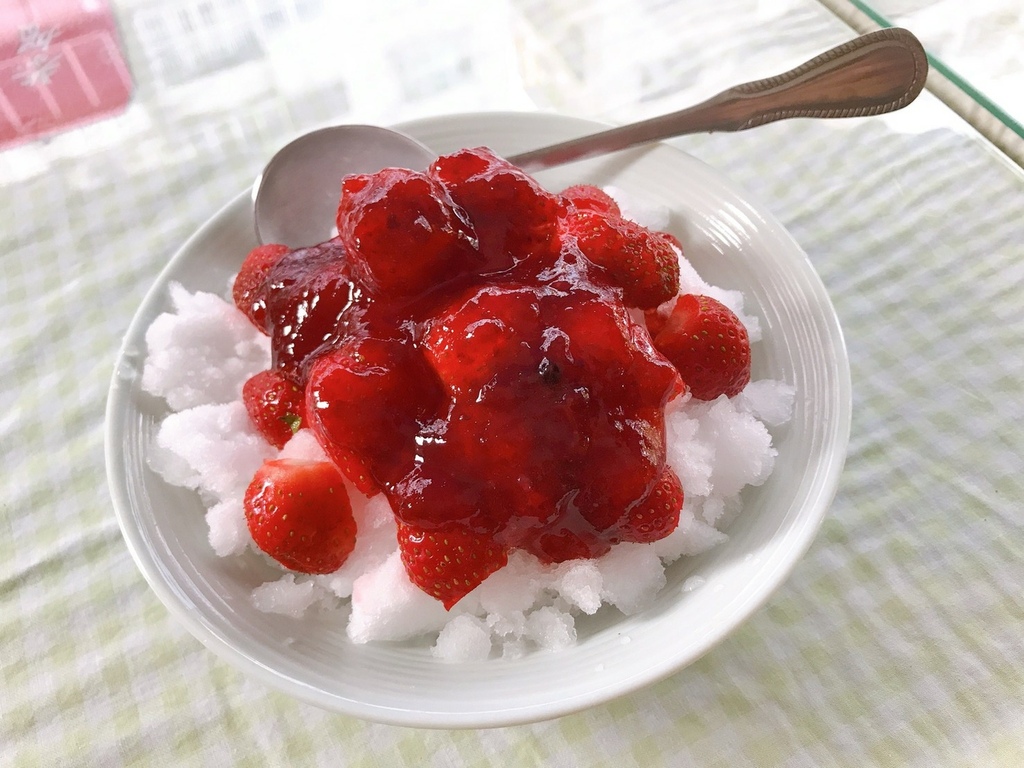 [食記] 三民 雪芝館香蕉清冰