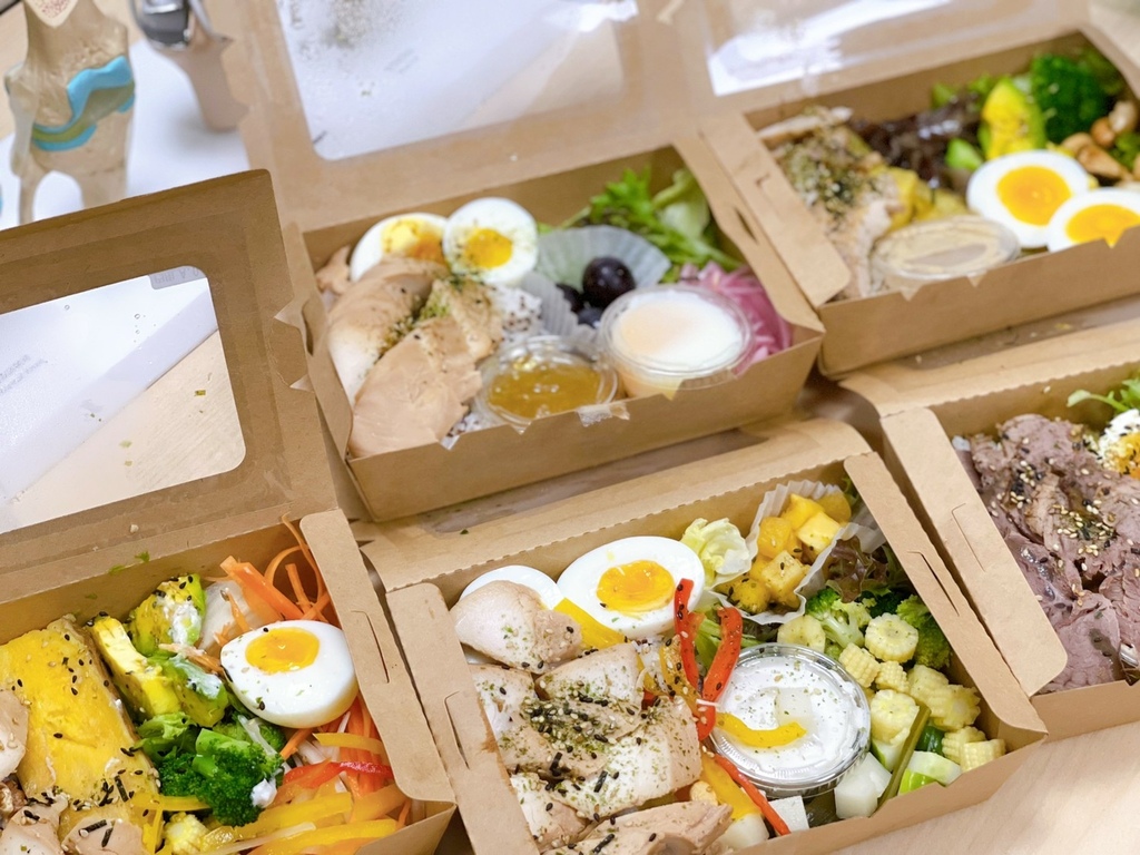 [食記] 前金 阿北飯店 餐盒與茶