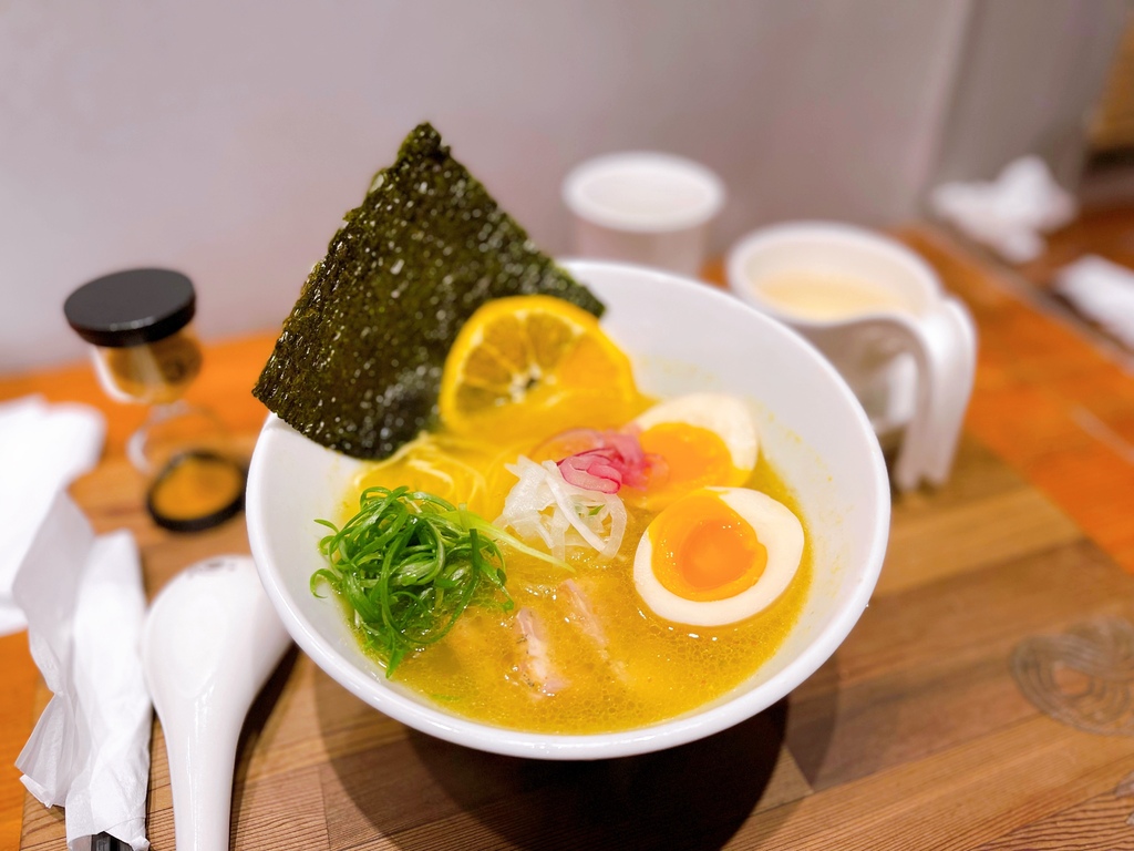 [食記] 台北大安 柑橘shinn-soba拉麵