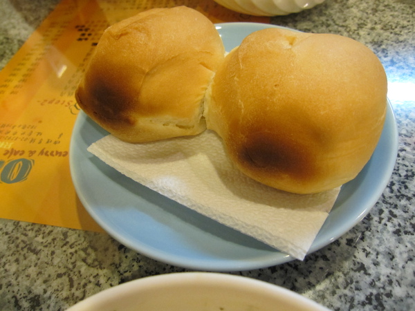 還不錯得餐包
