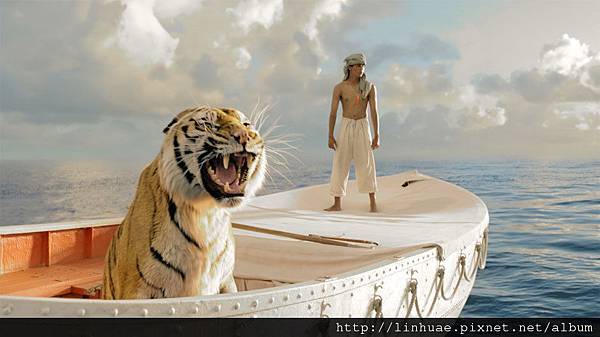 Suraj-Sharma-in-The-Life-of-Pi-2012-Movie-Image