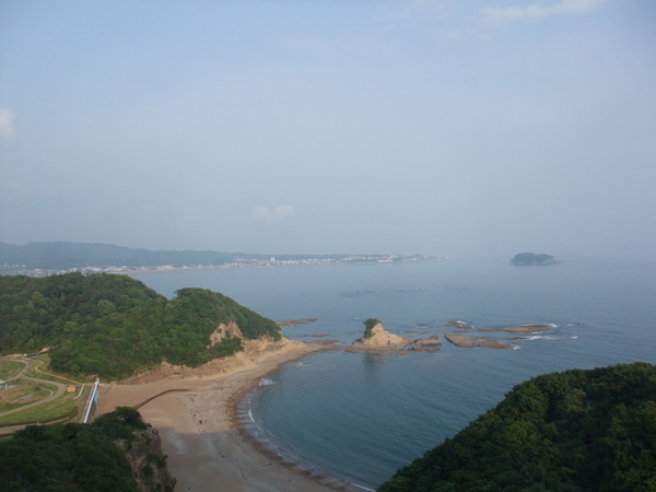 飯店望出去的海景...超美的,說真的這邊的地理位置我還是不太清楚啊~