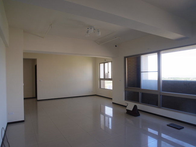 R0032640.JPG 室內設計 空間設計 設計師 裝潢 裝修 舊翻新 公寓翻新 老屋翻新 預售屋 居家裝潢 居家設計 超耐磨地板 海島型地板 廚具 設計師 收納 系統櫃 土壤液化 結構補強