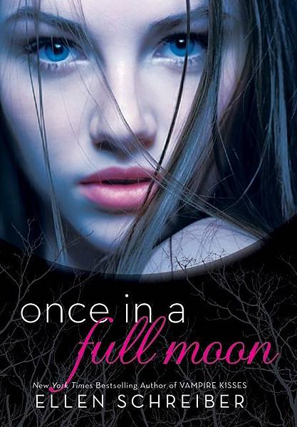 27 Full Moon Kisses by Ellen Schreiber Photo Gustavo Marx.jpg