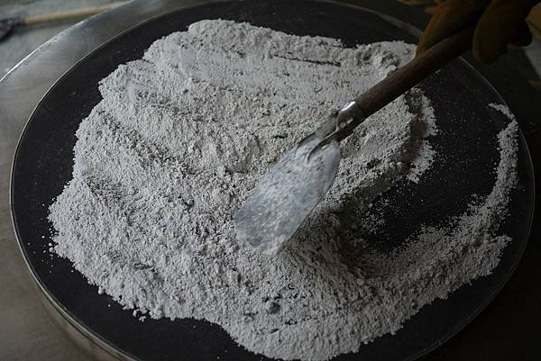 《當科技遇上炭火——一杯來自智慧泡茶機的職人暖意》