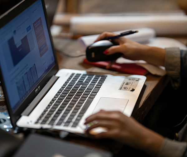 我和 Python 的第一次交談：一個剛畢業生的自白