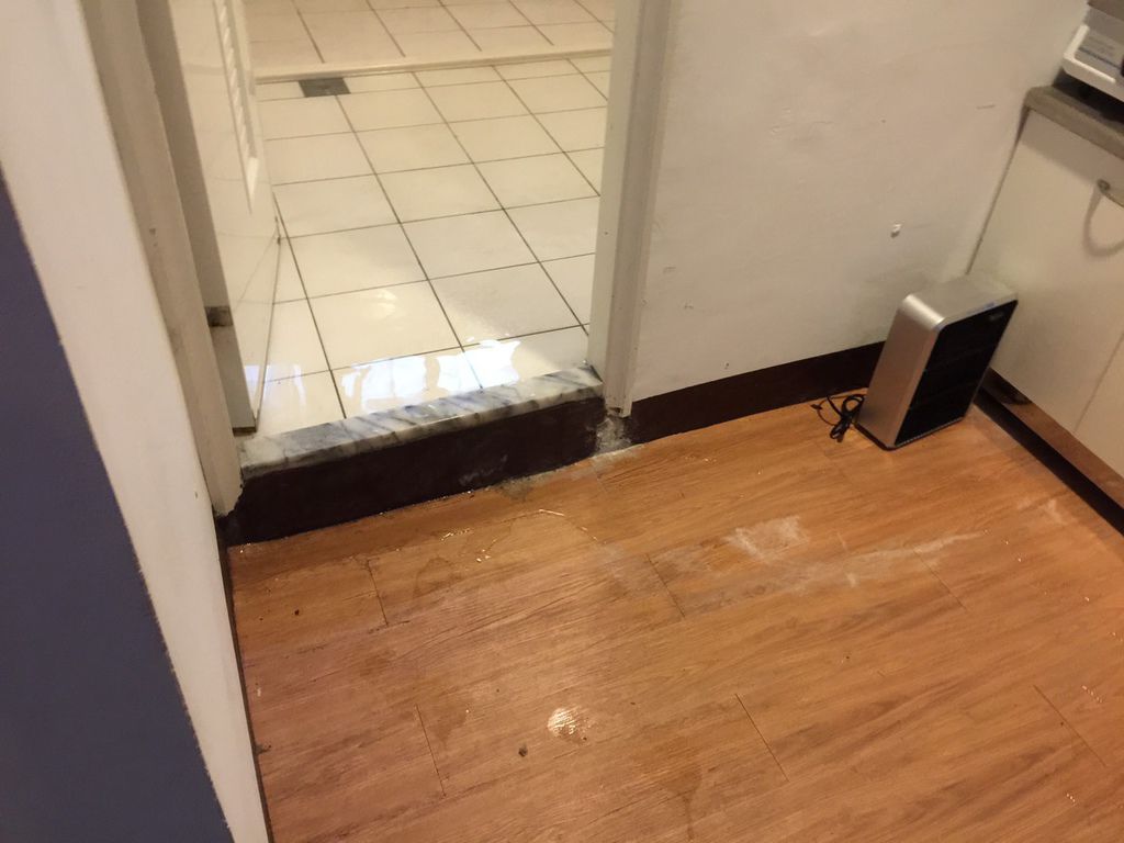 地板淹水 【套房出租代管】巡房真的很重要 - 漏水篇