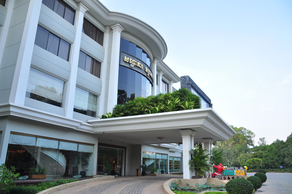 要住兩晚的飯店:Angkor Centry Hotel