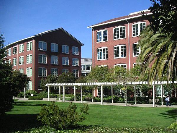 098 230 昔日處理傷患的軍醫院