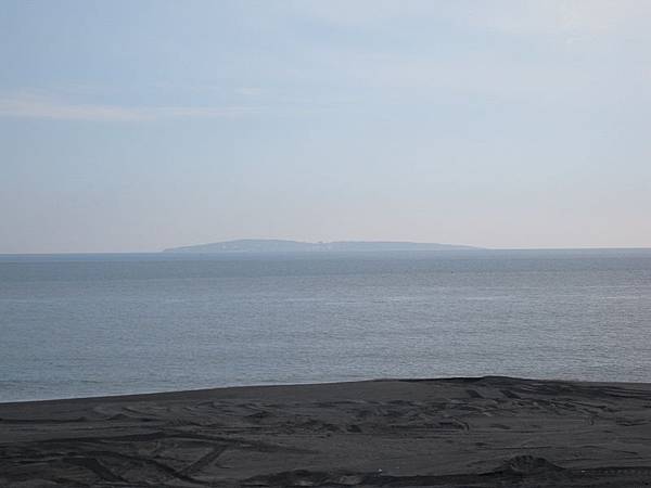 929001 130 自大鵬灣遠眺小琉球.jpg