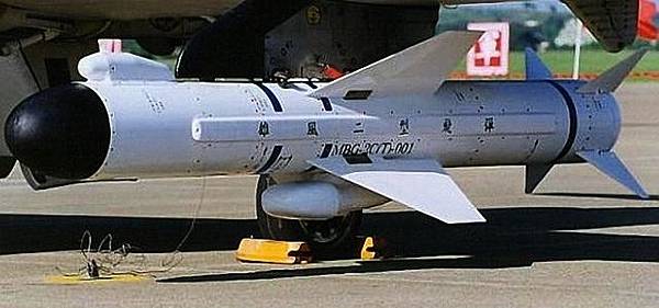 33702 530 雄二飛彈