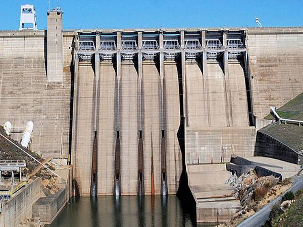 163 210 Folsom Dam