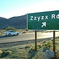 186 900 Zzyzx Road 路牌