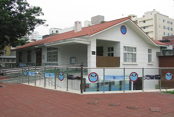 30006 100.jpg 30006 100.jpg