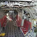 30006 350 C-130_Hercules 內艙.jpg