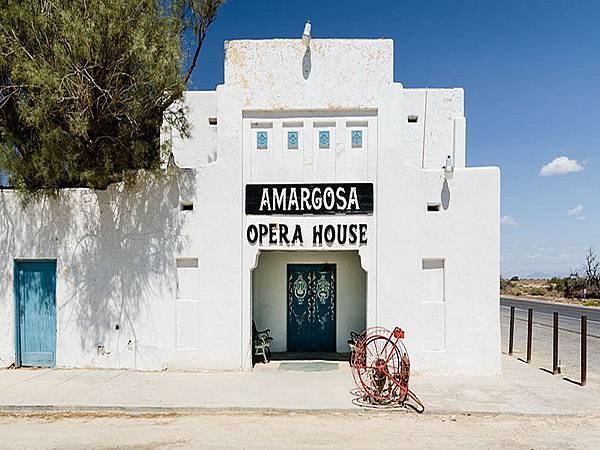 194 110 Amargosa Opera House