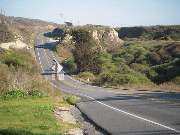 058 410 CA HWY_1.jpg