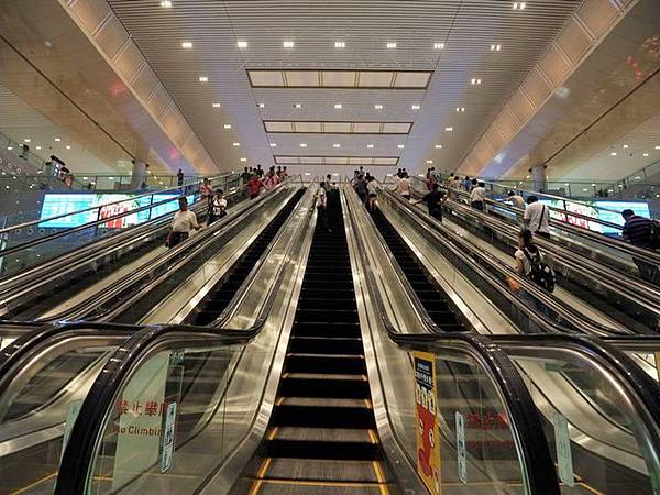 55902 330 南京南站.jpg