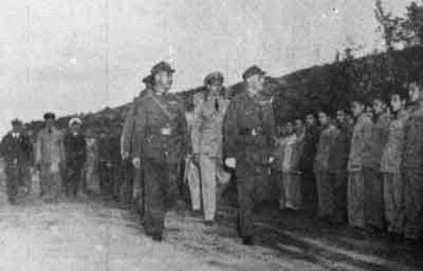 1043 590 領袖視察.jpg