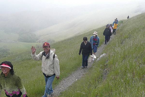 003 220 霧朦朧的登山步道.jpg