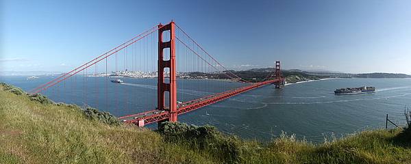 003 330 Golden Gate.jpg