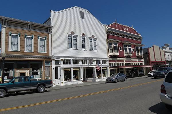 319 310 Golden Gait Mercantile.jpg