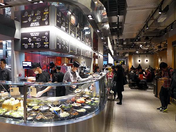 11313 230 McDonald's_Next_in_Hong_Kong.jpg