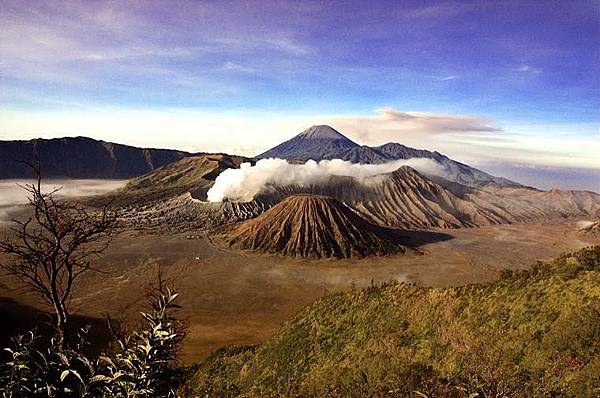 bromo-mountain12 (1).jpg