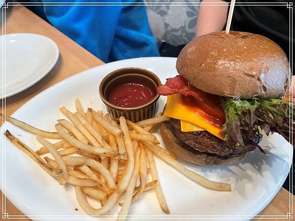 20240405 La Ohana (LaLaport南港店 20240405 La Ohana (LaLaport南港店