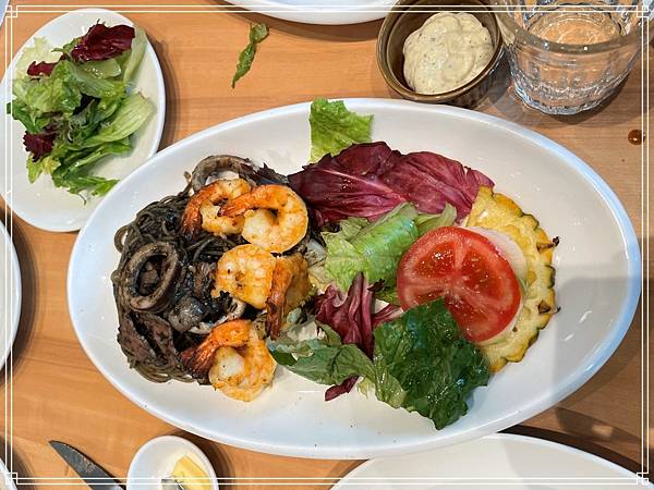 20240405 La Ohana (LaLaport南港店 20240405 La Ohana (LaLaport南港店