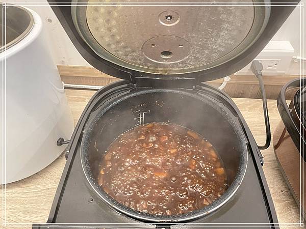 20250824 哇嘻拎鍋鍋 (台味爆炒火鍋) 20250824 哇嘻拎鍋鍋 (台味爆炒火鍋)