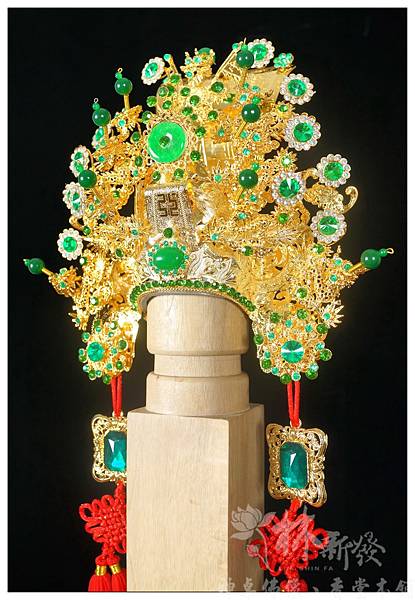 台灣手工純銅神帽作品，客製化關聖帝君帽，帽上的珠子色系都可以客製化訂做喔！