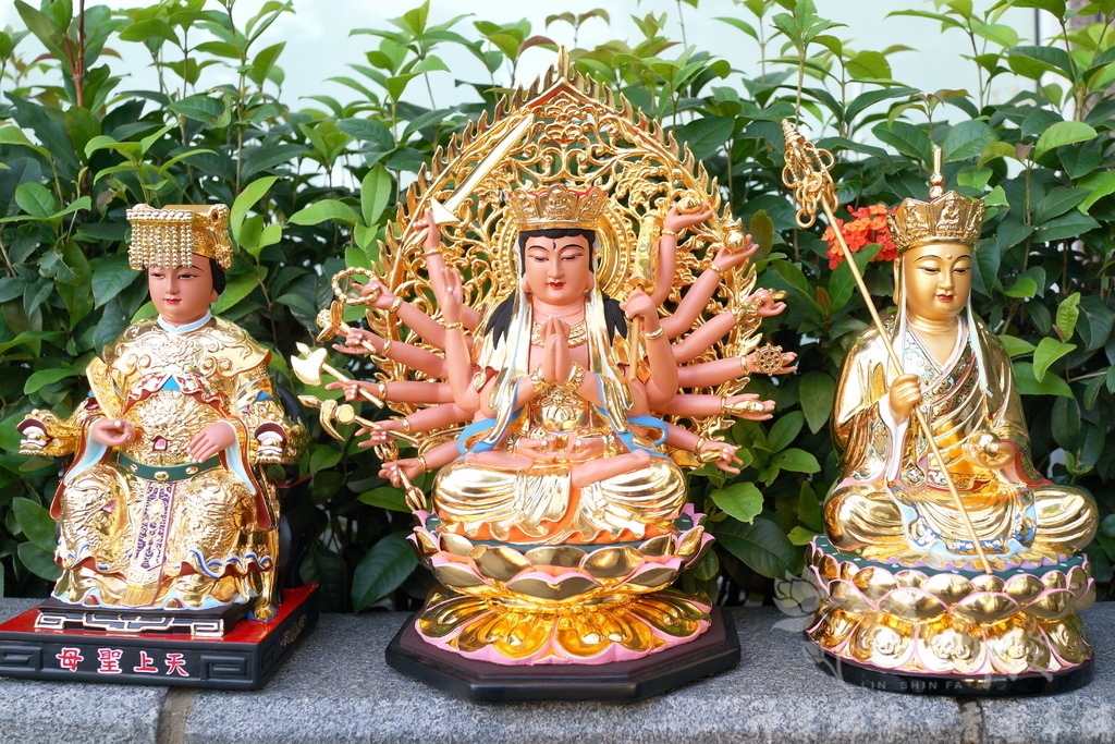 新發神藝-準提佛母（樟木按金作品）