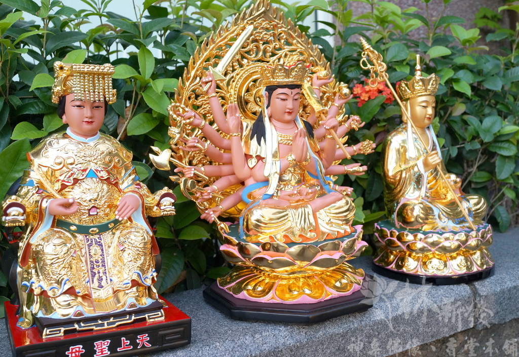 新發神藝-準提佛母（樟木按金作品）