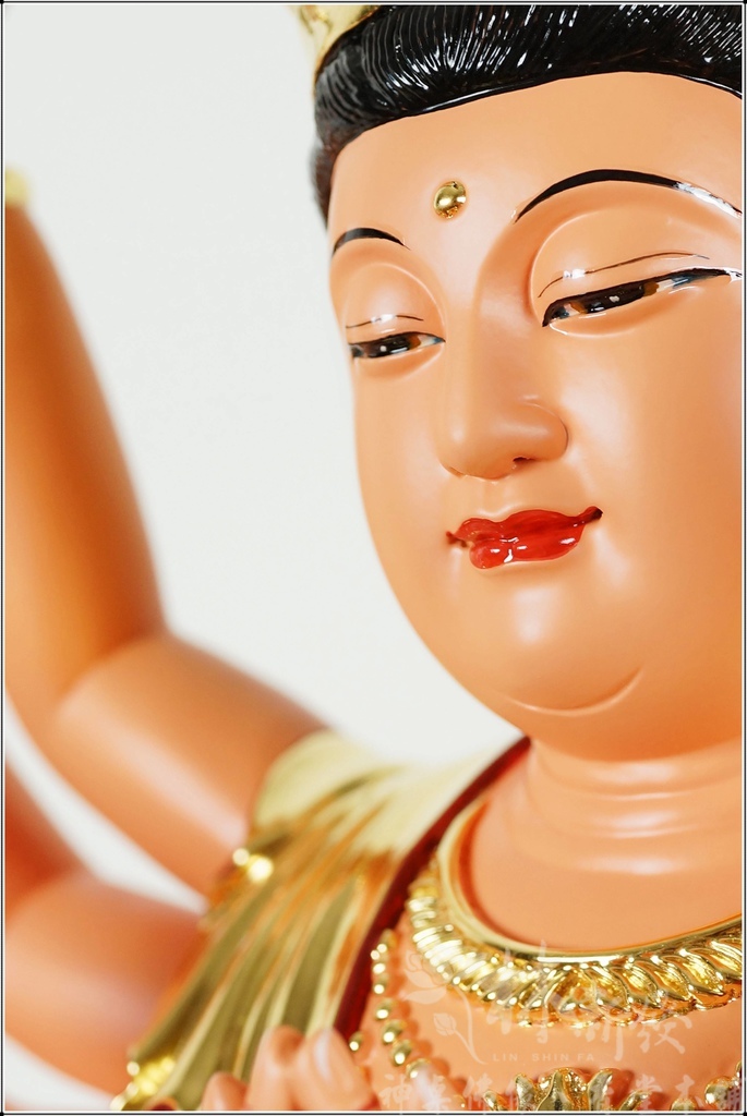 新發神藝-準提佛母（樟木按金作品）