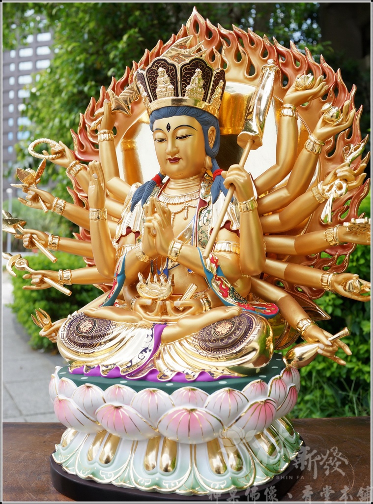 新發神藝-準提佛母(南彩藝術風格的二種藝術展現)