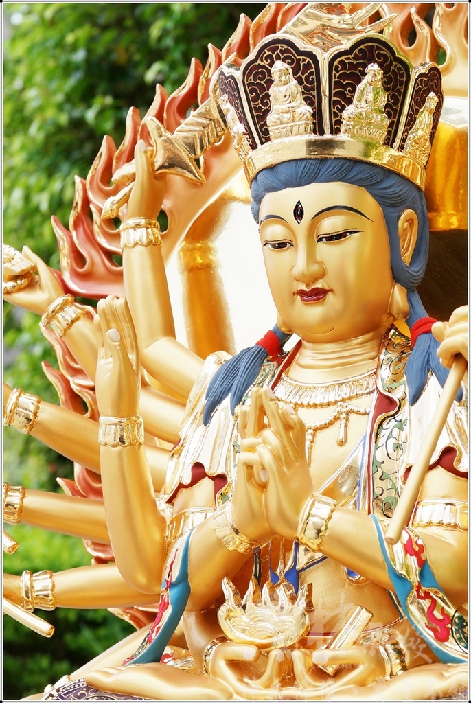 新發神藝-準提佛母(南彩藝術風格的二種藝術展現)