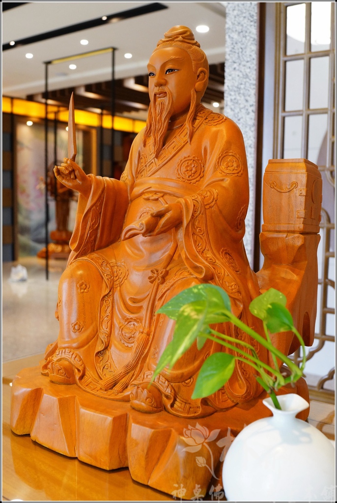 新發神藝-神醫華陀．華陀持靈藥(依客戶手繪圖稿訂製作品)