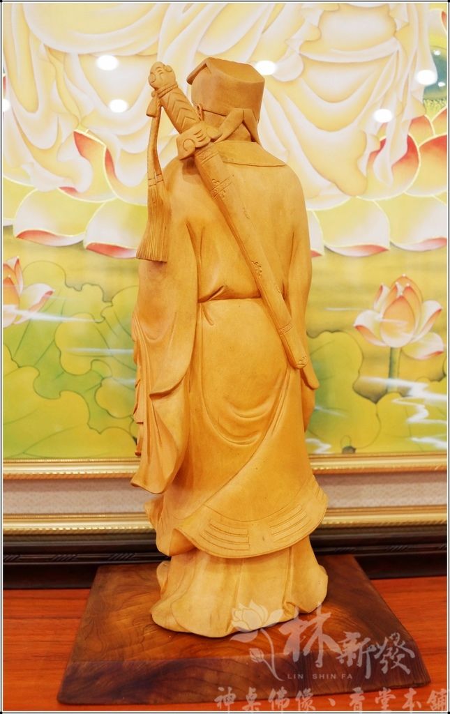 新發神藝-呂仙祖站姿黃楊作品(道風仙古正氣貌然．尺六)