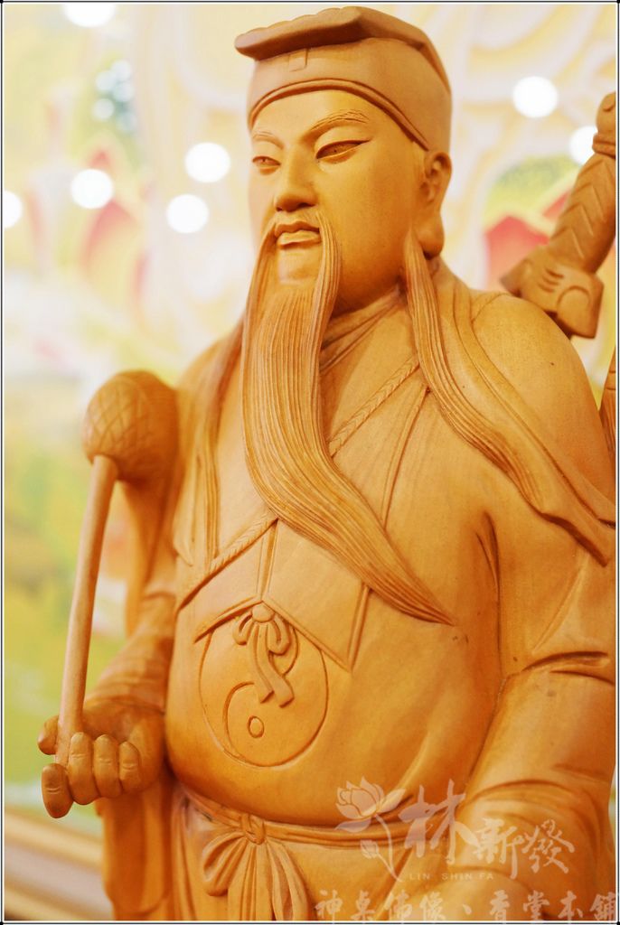 新發神藝-呂仙祖站姿黃楊作品(道風仙古正氣貌然．尺六)