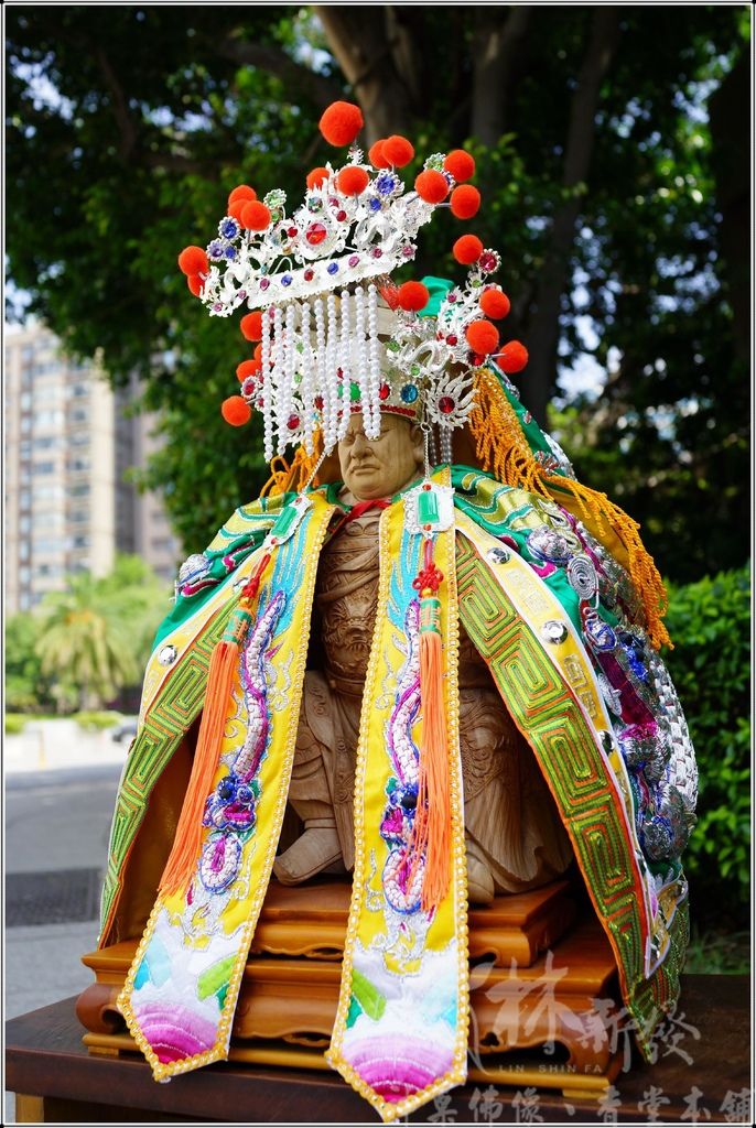 帝君青龍袍「浮棉繡線金蔥．參天宮體(銀)．手工龍紋衣(金)．