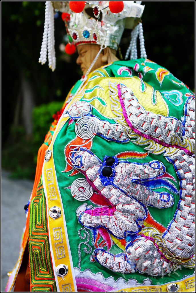 帝君青龍袍「浮棉繡線金蔥．參天宮體(銀)．手工龍紋衣(金)．