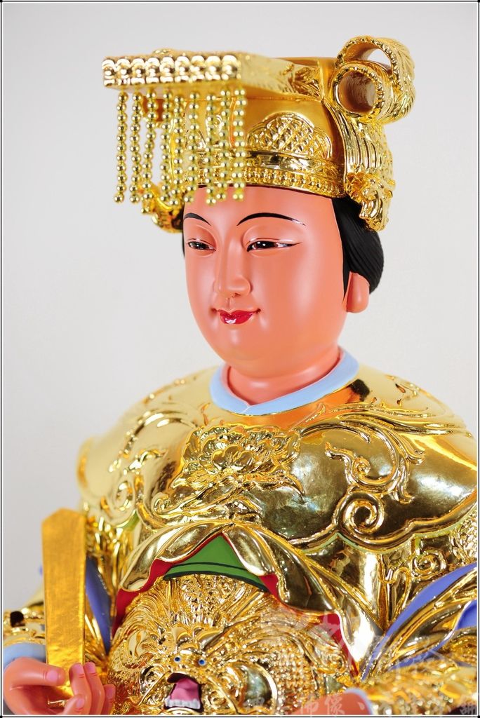 新發神藝-天上聖母．佛法媽祖(按金彩繪．台灣純金金箔粉面)
