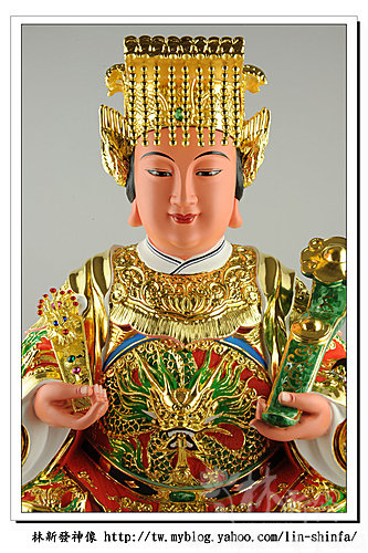 神像-一尺六梢楠木-龍鳳袍媽祖(特殊奏板如意體) 神像-一尺六梢楠木-龍鳳袍媽祖(特殊奏板如意體)