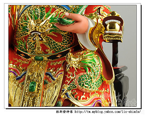 神像-一尺六梢楠木-龍鳳袍媽祖(特殊奏板如意體)