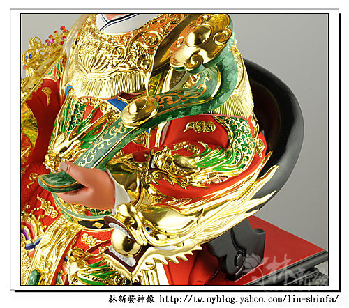 神像-一尺六梢楠木-龍鳳袍媽祖(特殊奏板如意體) 神像-一尺六梢楠木-龍鳳袍媽祖(特殊奏板如意體)