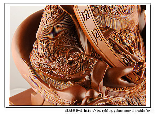 神像-一尺六梢楠木-龍鳳袍媽祖(特殊奏板如意體)