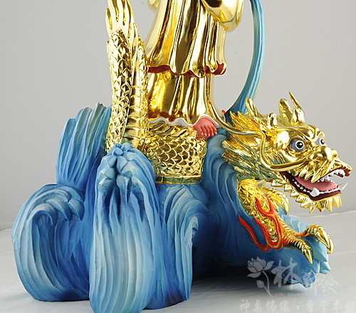 新發神藝-昇龍觀音(香樟原色．檀香金身)